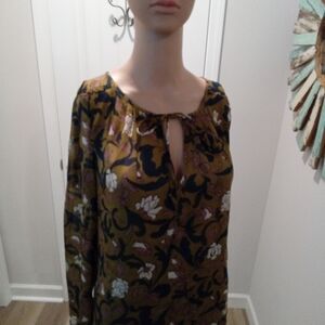 Ann Taylor LOFT Size XS Mustard Floral Blouse With A Tie Keyhole Neckline